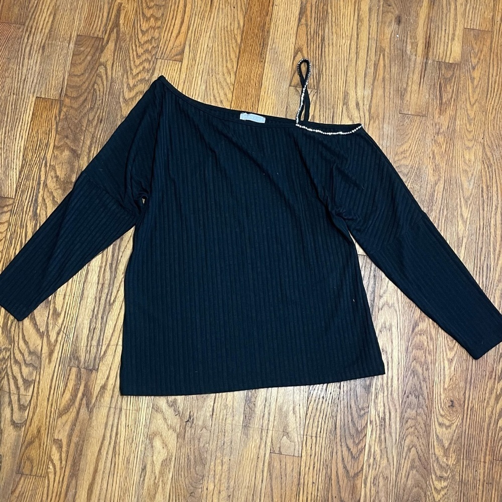 Milan Kiss Elegant Black Off-Shoulder Women's Top XL
